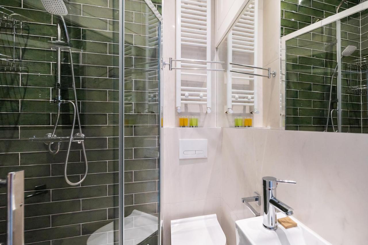 ורשה City Centre All In One Apartment מראה חיצוני תמונה